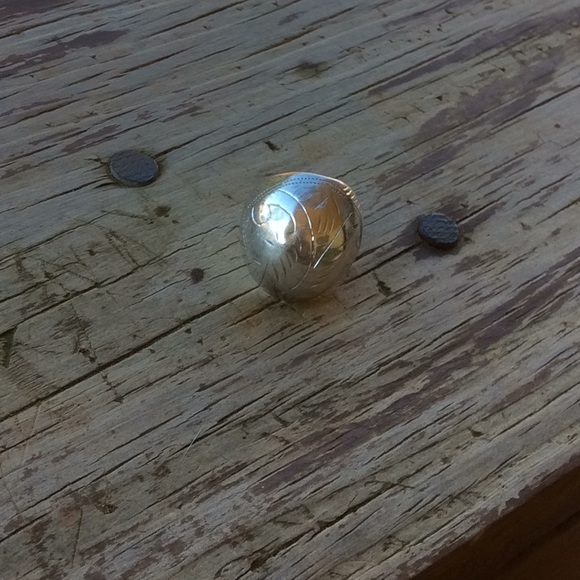 925 Sterling Silver Beautiful Patterned Ring - Picture 9 of 12